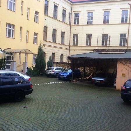 Residence Vita Nejedleho Прага Экстерьер фото