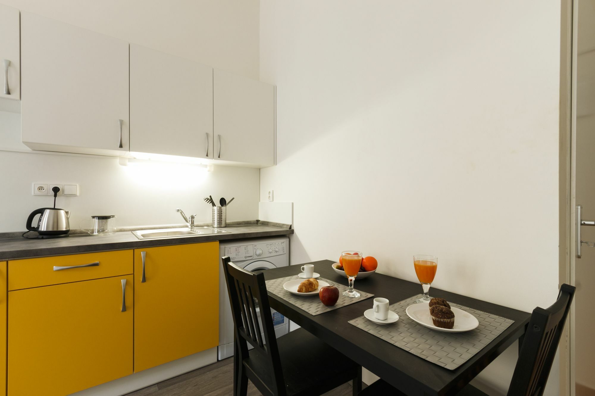 Residence Vita Nejedleho Прага Экстерьер фото